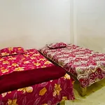 Om Sai Guest House